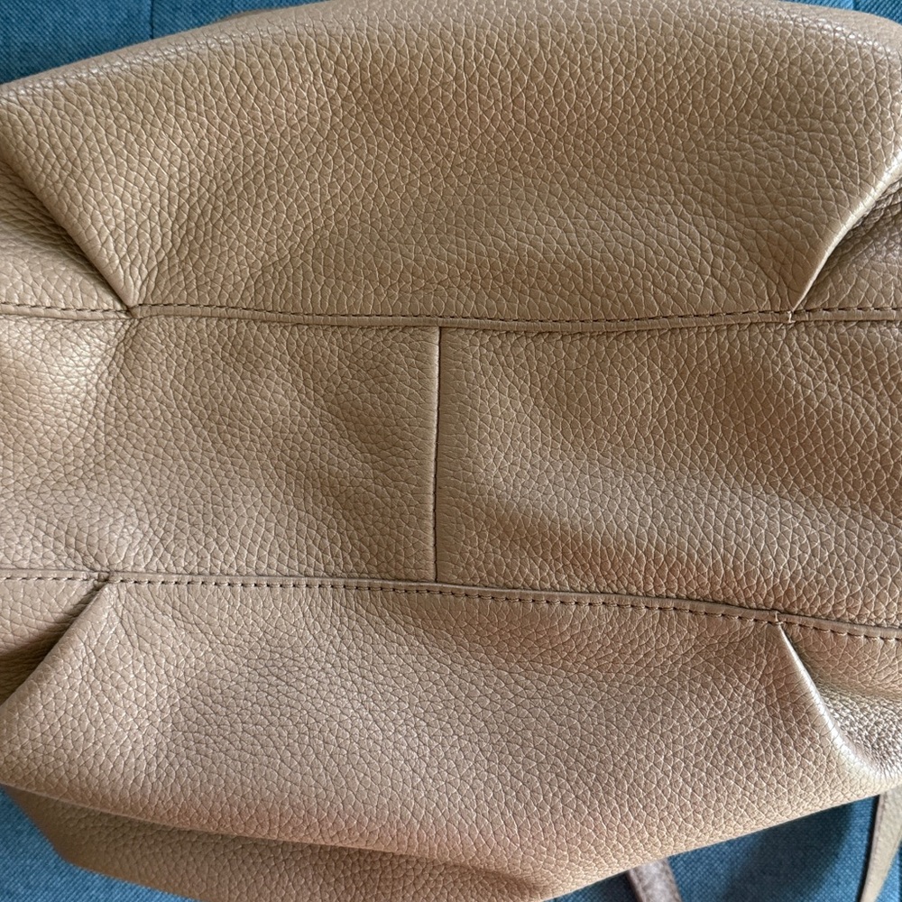 Michael Kors Light Brown Leather Tote Bag with Gold Details - Picture 5 of 11